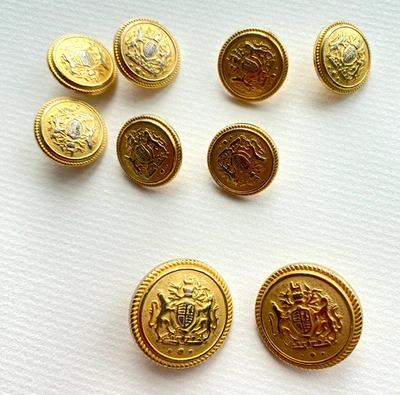 Gold Tone Lion & Unicorn Crest Replacement  Buttons Blazer Sports Coat - Image 1 of 3