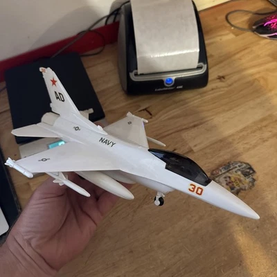 United States Navy F-16 Falcon Fighter Jet Vintage Spec Cast Collector 1995 WOW - Image 1 of 4