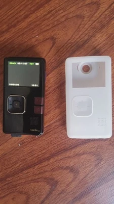 Creative HD 8 GB Camcorder -  Black with soft case  Influencer camera 🤳📸 works - Image 1 of 3