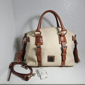 Dooney & Bourke Pebble Grain Handtasche Bristol Umhängetasche Rouge Hellbraun Beuteltasche mit Riemen - Bild 1 von 23
