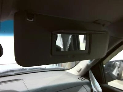 GMC Sierra 1500 2007-2013 pasajero derecho gris parasol Foto 1 de 3