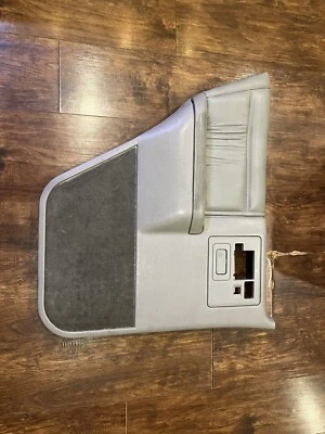 Panel de puerta trasera izquierda GMC Jimmy SLT 1988-1994 Foto 1 de 4