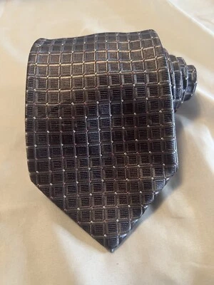 Corbata Jones New York plateada/rosa geométrica 100 % poliéster 57"x3,25" Foto 1 de 4