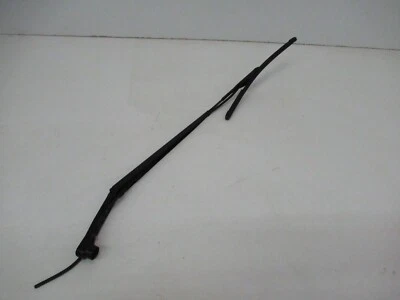 Brazo limpiaparabrisas del lado derecho del pasajero Subaru Impreza 2018-2022 con hoja OEM Foto 1 de 4