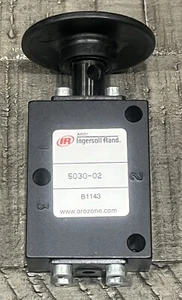 ARO 5030-02 Palm Button Manual Air Return Valve 3 Way 2 Position 1-8” NPT - Picture 1 of 2