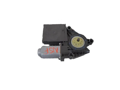 Skoda Octavia Left Passenger N/S Front Door Window Motor 2004-2013 5K0959792A - Image 1 of 4