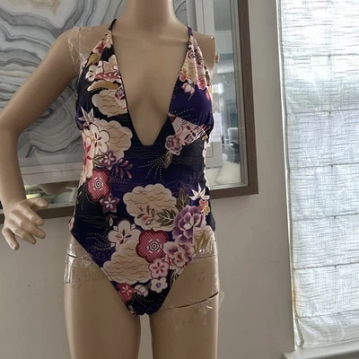 Zara Swim Suit Sz L So Cute! Great Condition - Image 1 of 4