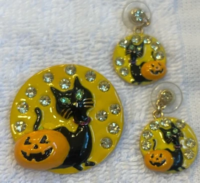 Juego de pendientes broche prendedor/colgante calabaza/gato, esmalte, Halloween, amarillo, naranja, Foto 1 de 4