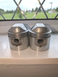 Triumph T120/TR6 73mm pistons designed for 650cc Triumph twin motorcycles - Picture 1 of 3