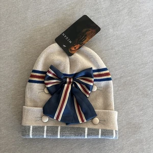 M3GAN 2.0 AMC Mercancía Exclusiva Gorro Horror Nuevo con Etiquetas Talla Única Concepto Uno - Imagen 1 de 5