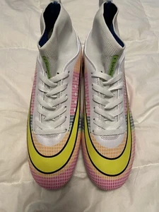 Size 9 Baobu Men’s Soccer Cleats $100 - Picture 1 of 5