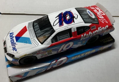 Firmado Scott Riggs Racing Champions Ultra Series Valvoline 2004 1:24 PSA ADN Foto 1 de 4