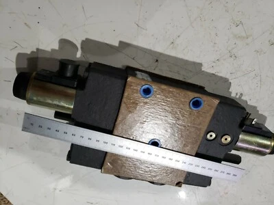 Hydraulic Monoblock Spool Valve 1 spool 120 l/min  MF Case JOHN DEERE - Image 1 of 4