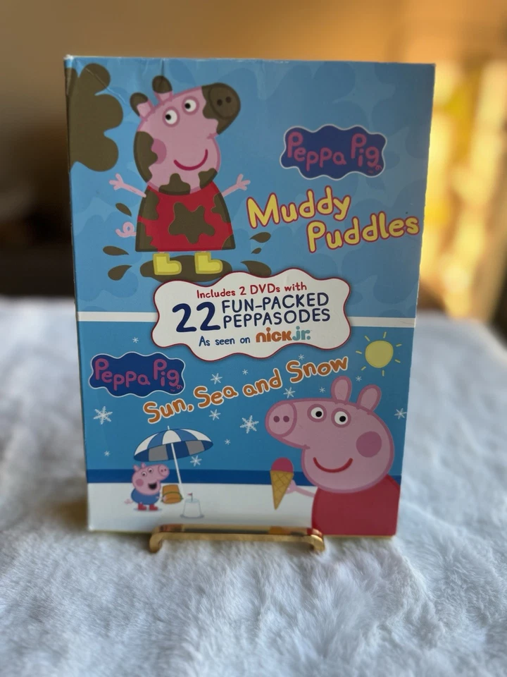 Peppa Pig Dvd Set Of Two, 22 Episodes. Muddy puddle Sun Sea and Snow Foto 1 de 4