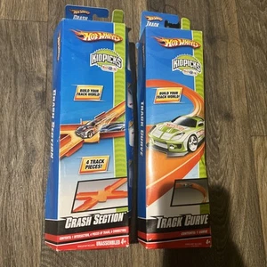Hot Wheels Build Your Track World Curve, Crash Section 2009 - Picture 1 of 3