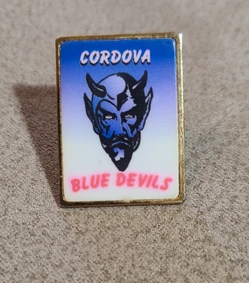 Cordova Blue Devils Sombrero Gorra Solapa Pin Alabama High School Fútbol Equipo de Béisbol Foto 1 de 4