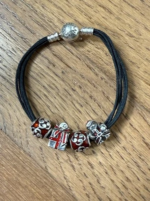 Pandora 6.7 Pulgadas Negro Multi Hilo Pulsera Con Dijes de Navidad Conjunto Plata Foto 1 de 4