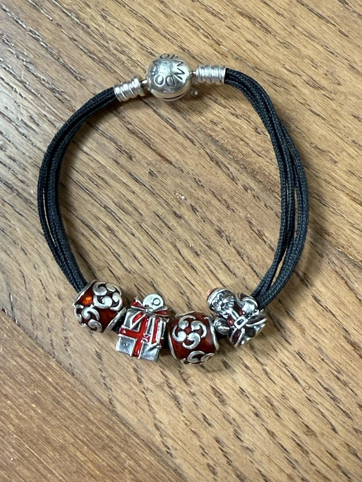 Pandora 6.7 Pulgadas Negro Multi Hilo Pulsera Con Dijes de Navidad Conjunto Plata Foto 1 de 4