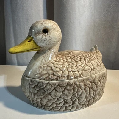 Tigela de pato pequena com tampa branca marrom amarela Bill - Imagem 1 de 4