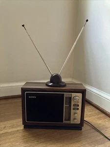 Vintage Sony ICF-9740W FM/AM Table Radio Simulated Wood Cabinet with Antenna - Picture 1 of 11