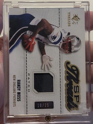 SP Threads Randy Moss Card Game Used Jersey Patch New England Patriots 11/25 - Image 1 of 2