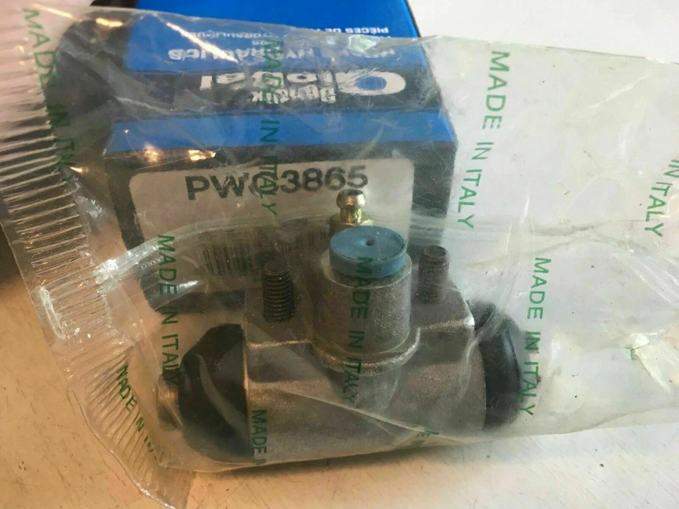 Cilindro de rueda de freno de tambor trasero izquierdo/derecho Bendix 33865 Foto 1 de 1