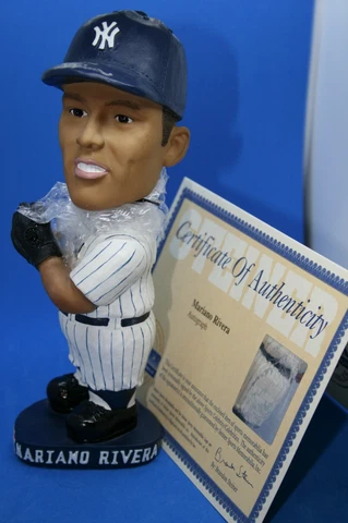 Mariano Rivera Autographed NY Yankees SGA Bobblehead! Limited and Rare with COA! Cover