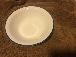 Corelle Corning Blue Velvet Roses Swirl Cereal / Soup Bowl 7" Diameter EUC - Picture 1 of 3