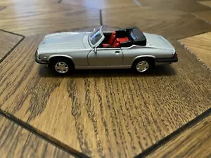 NewRay 1988 Jaguar XJ-S V12 Silver 1:43 Model Car - Picture 1 of 6