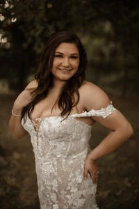 Davids Bridal Wedding Dress - Picture 1 of 2