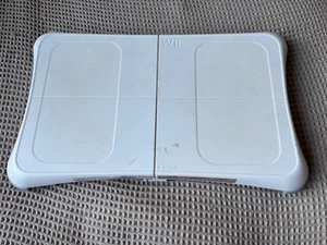 Tabla de equilibrio WII RVL-021 max 150kg nitendo blanco sin pilas - Imagen 1 de 4