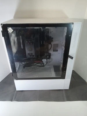 PC para juegos personalizada - Intel Core i5-12400, RX Sapphire 6500 XT 4 GB, 16 GB RAM, RGB Foto 1 de 4