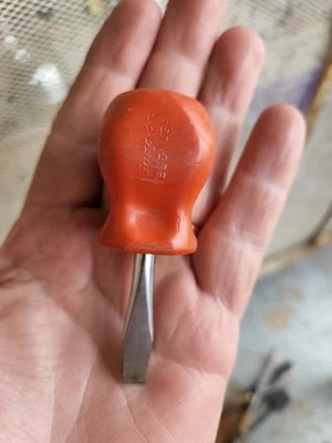 Snap On Slotted/ Flat blade Stubby Screwdriver SDD1 - Orange (G) 3 1/4" - Image 1 of 2