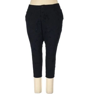 Torrid Black Crushed Velvet Floral Cropped Pants Womens 26W Fall Academia - Picture 1 of 8