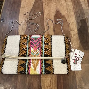 America and beyond A&B bestickte Boho Umhängetasche Handtasche Neu mit Etikett - Bild 1 von 7