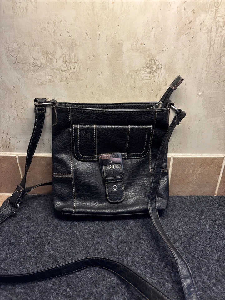 Черная сумка через плечо Nine West - Изображение 1 из 4