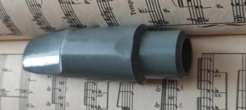 Rico (metalita), 120", boquilla tenor-saxofón.  Foto 1 de 4