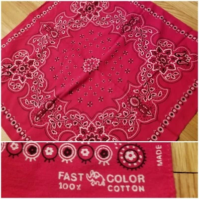 Pañuelo Pañuelo Vintage Elephant TRUNK UP Rojo Paisley 20 x 19" EE. UU. Foto 1 de 4