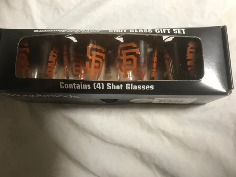 👍👍San Francisco Giants MLB 2 Oz Shot Glasses Set 4 Pack Cover