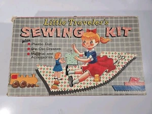 Kit da cucire vintage 1962 Transogram Little Traveler con bambola travestita "Betty" - Foto 1 di 12