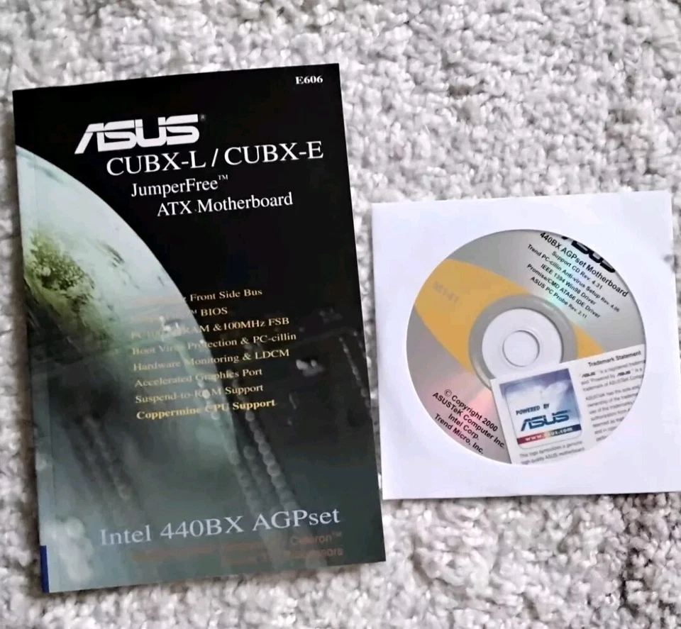 ASUS Motherboard Benutzerhandboard + CD  - Bild 1 von 1