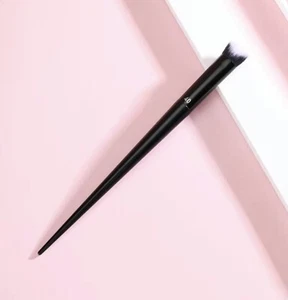 KAT VON D/KVD-Lock-It Edge Concealer Brush #40 -100% Authentic - Picture 1 of 15