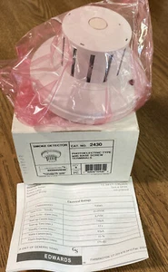 Edwards 2430 Photoelectric Type Smoke Detector Fire Alarm - Picture 1 of 6