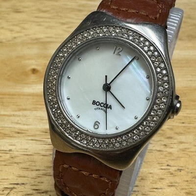 Reloj de Cuarzo Boccia Titanio Unisex 50m Cuadrante MOP Correa de Cuero Analógico Batería Nueva Foto 1 de 4