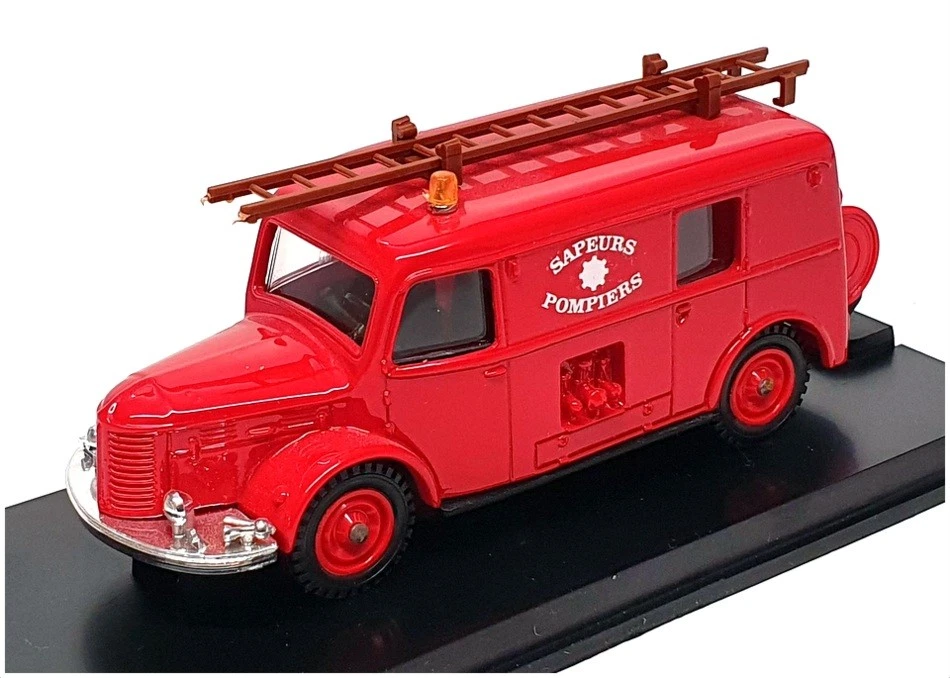 Verem 1/50 Scale 4005 - Hotchkiss H6 G54 Fire Engine - Red - Image 1 of 4