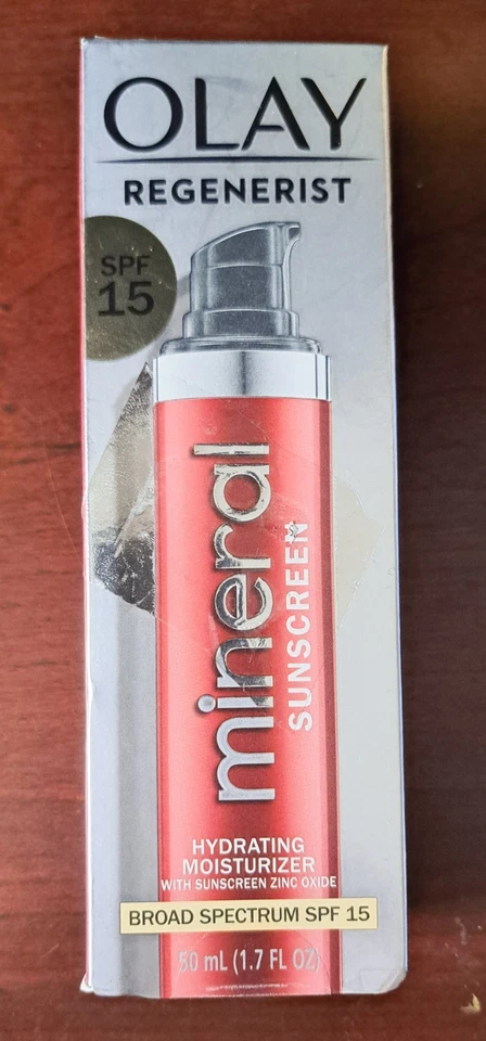Olay Regenerist Mineral Sunscreen SPF 15 Hydrating Moisturizer