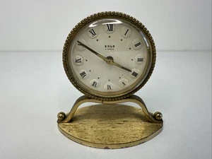 Reloj despertador vintage pequeño de latón - SOLO 4 joyas - Hecho en Francia - Imagen 1 de 12