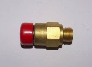 NUEVO SENSOR DE PRESIÓN DE ACEITE NAVISTAR INTERNATIONAL 62274210262 - Imagen 1 de 4