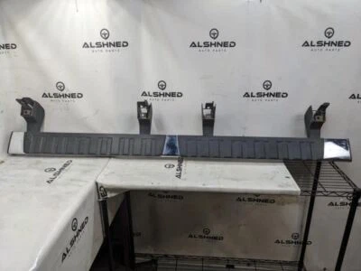 GMC Canyon 2015-2022 estribo derecho escalón 84157153 OEM Foto 1 de 4