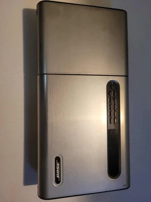 Reproductor de CD Bose Lifestyle Modelo 5 Music Center Radio AM/FM, SIN CONTROL REMOTO (SIN PROBAR) Foto 1 de 2